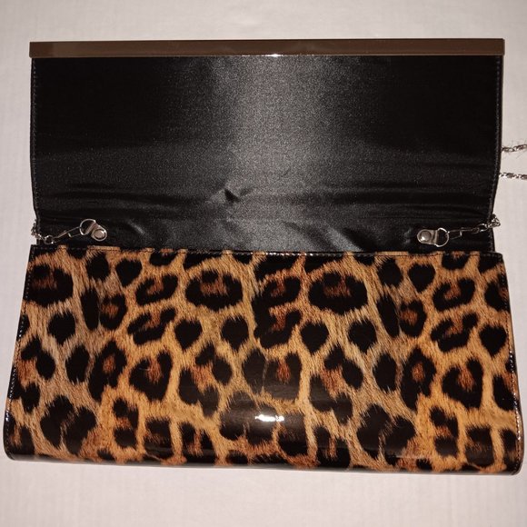 WOMEN'S LEOPARD PRINT CLUTCH PURSE - Picture 5 of 10